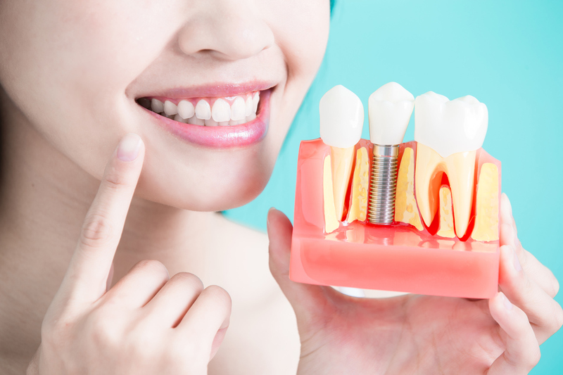 Đối tượng nên trồng răng implant