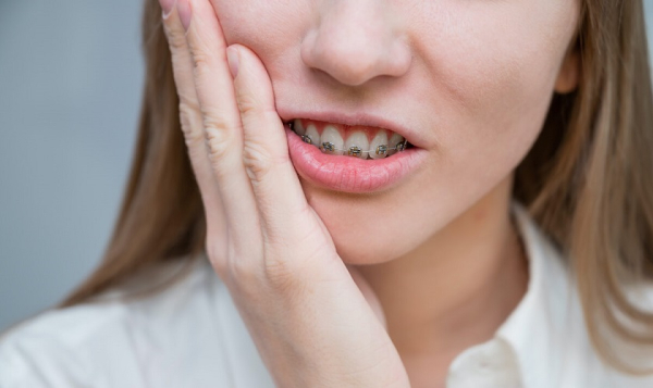 Giai đoạn đau nhất của niềng răng là khi nào?