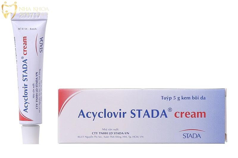 Herpes môi (mụn rộp): Nguyên nhân và cách điều trị hiệu quả Dùng kem bôi hoặc thuốc mỡ để điều trị Herpes môi