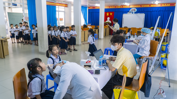 30 Trường học và gần 100.000 học sinh đã được Volcano Dental thăm khám Nha khoa học đường 30 Trường học và gần 100.000 học sinh đã được Volcano Dental thăm khám Nha khoa học đường