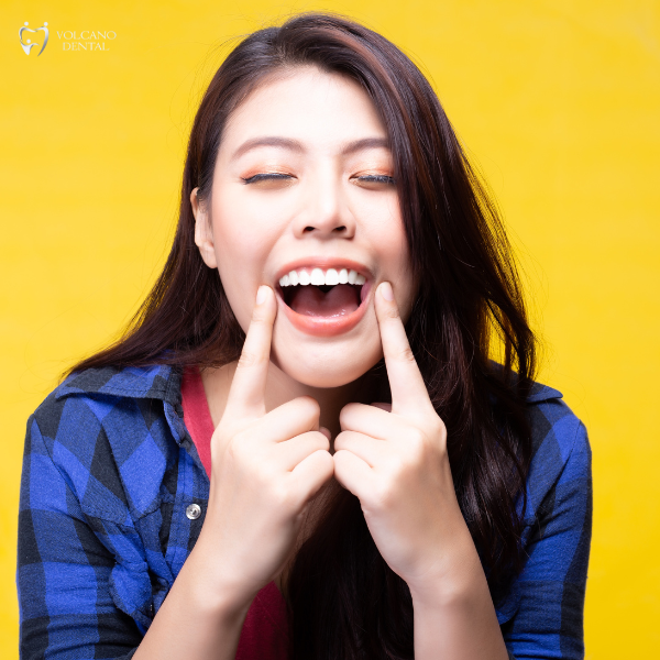 CẠO VÔI RĂNG CÓ LÀM TRẮNG RĂNG KHÔNG? Cạo vôi răng